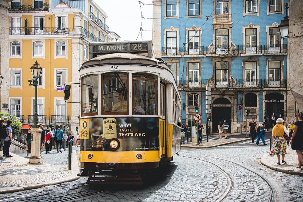 public transport in Lisbon