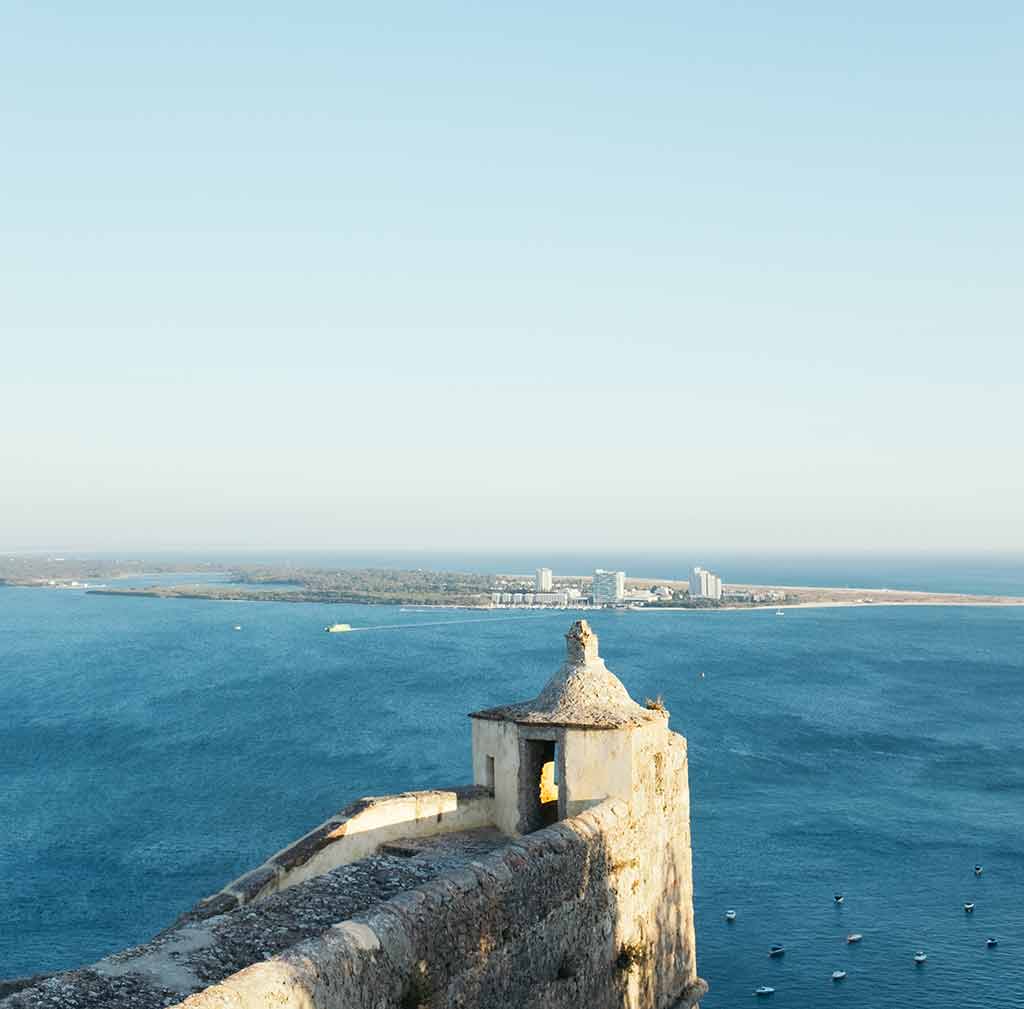 View of the Trioa Peninsula with the Forte Sao Filipe in the foreground